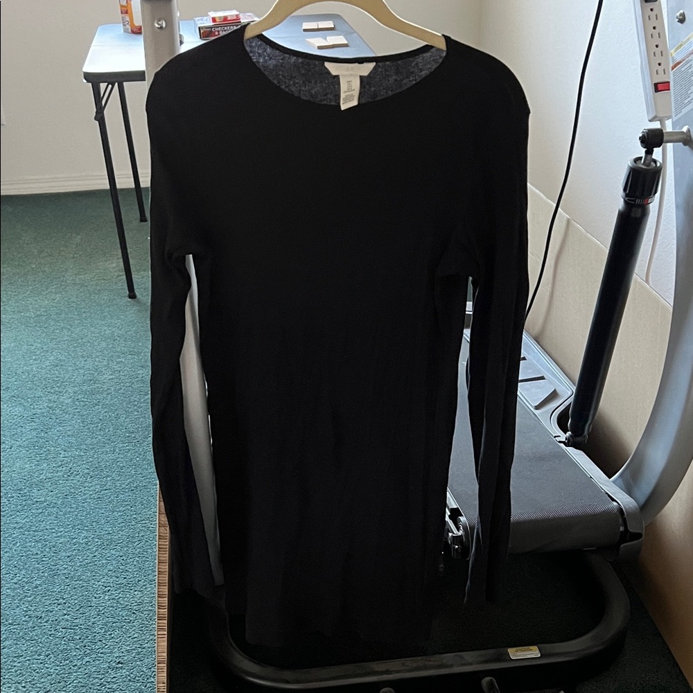 H&M black knit long-sleeve mini dress in Large & in excellent condition